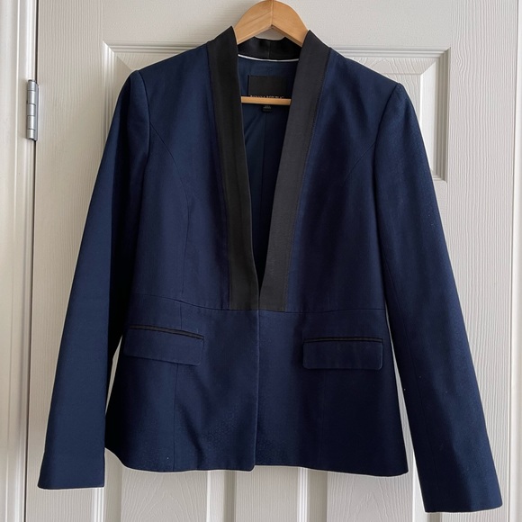 Banana Republic Navy Blue Tuxedo Blazer (size 6) - Picture 1 of 11